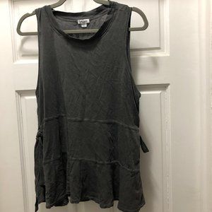 Tiered grey casual tank